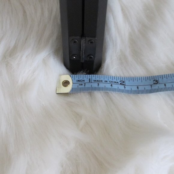 Classic Table Top Dual Folding 5x7 Picture Frame - Picture 4 of 11